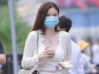 Phá tường bê tông tại Bến Cát, Bình Dương